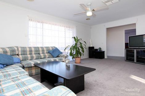 Property photo of 28 Ironbark Crescent Banks ACT 2906