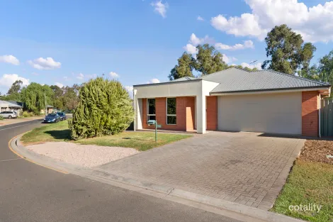 Property photo of 7 Mattei Court Evanston SA 5116