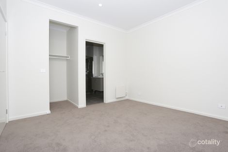 Property photo of 28 Cherry Tree Lane Clyde VIC 3978