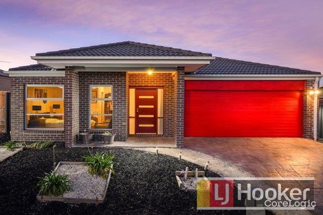 Property photo of 10 Jefferson Avenue Cranbourne North VIC 3977