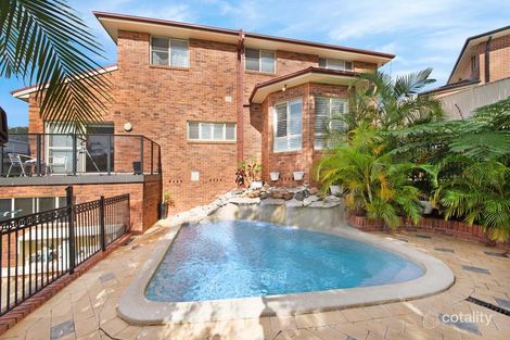 Property photo of 8 Tees Close Erina NSW 2250