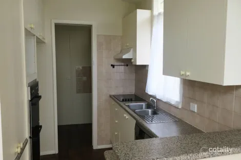 Property photo of 13 Grantham Road Seven Hills NSW 2147