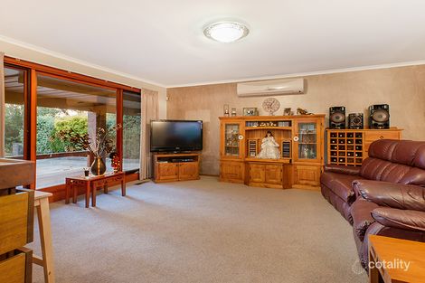 Property photo of 8 Newton Court Seaholme VIC 3018