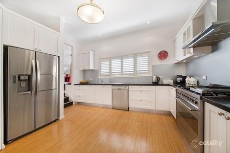 Property photo of 8 Tees Close Erina NSW 2250
