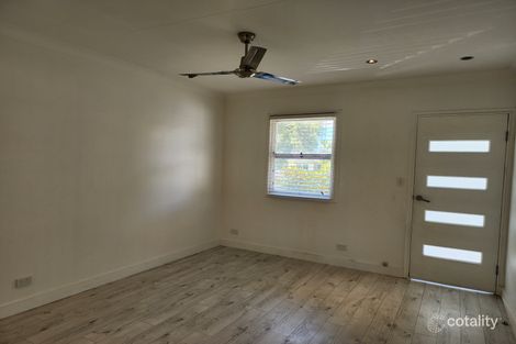 Property photo of 26 Bellevue Parade Labrador QLD 4215