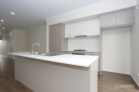 Property photo of 28 Cherry Tree Lane Clyde VIC 3978