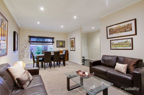 Property photo of 30 Quarterdeck Road Sandhurst VIC 3977