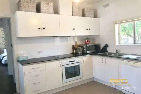 Property photo of 29 Marsden Crescent St Albans VIC 3021