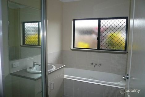 Property photo of 7 Conway Close Bentley Park QLD 4869