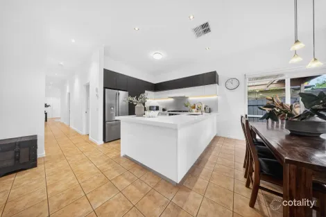 Property photo of 31 Tamar Grove Oakleigh VIC 3166