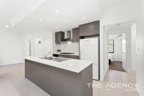 Property photo of 8 Bronzite Road Treeby WA 6164