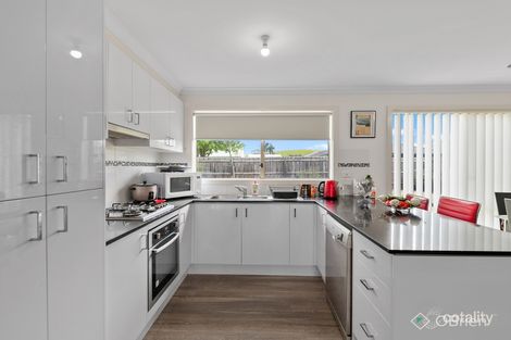 Property photo of 7/5 Melissa Way Pakenham VIC 3810