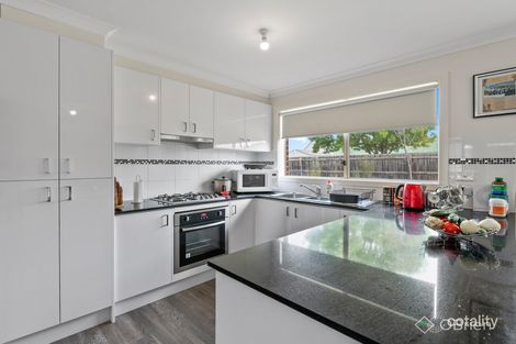Property photo of 7/5 Melissa Way Pakenham VIC 3810