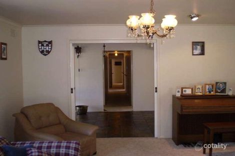 Property photo of 4 Nurla Court Frankston VIC 3199