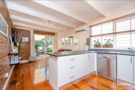 Property photo of 8 Crawford Street Newport VIC 3015