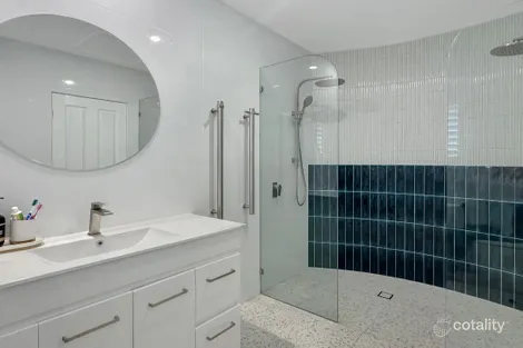 Property photo of 5 Calder Close Vincentia NSW 2540