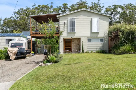 30 SPINKS AVE, LAKE CONJOLA, NSW 2539