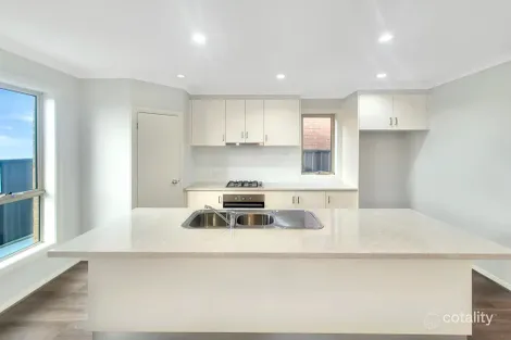 Property photo of 12 Expedition Way Corio VIC 3214