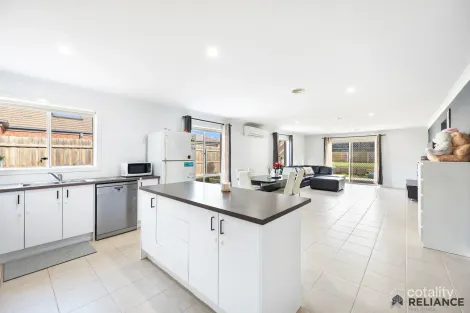 Property photo of 17 Slattery Court Maddingley VIC 3340