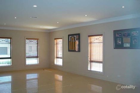 Property photo of 11 Emmaline Crescent Keysborough VIC 3173
