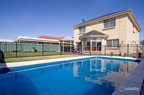 Property photo of 2 Kingfisher Avenue Mawson Lakes SA 5095