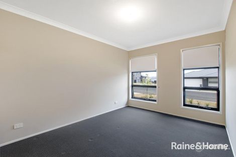 Property photo of 22 Hansford Street Oran Park NSW 2570