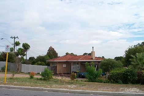 2 Banksia Cir, Thornlie, WA 6108