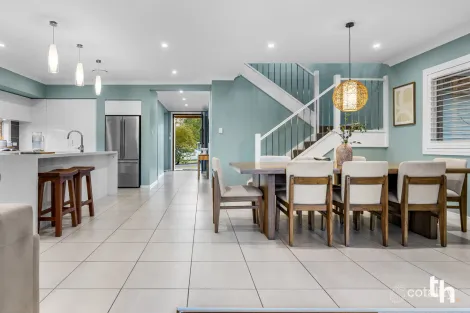 Property photo of 24 Bellona Chase Cameron Park NSW 2285