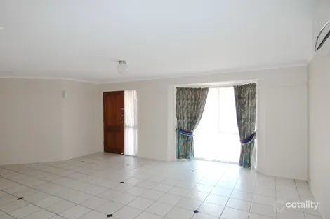 Property photo of 73 Bottlebrush Drive Regents Park QLD 4118