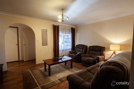 Property photo of 19 Dorrigo Crescent Bow Bowing NSW 2566