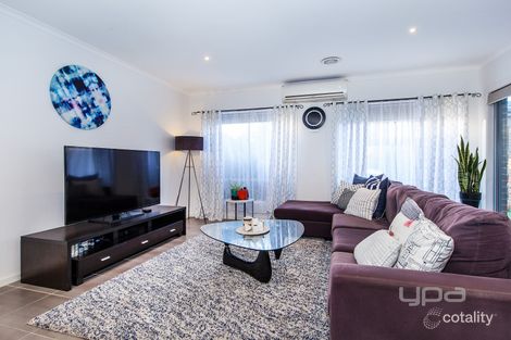 Property photo of 5 Earlsferry Lane Deer Park VIC 3023