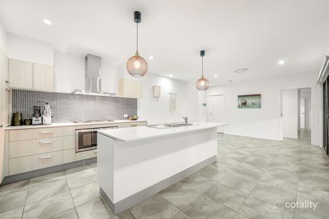 Property photo of 10 Cornforth Crescent Kirkwood QLD 4680