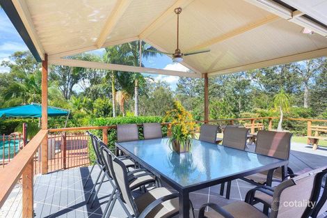Property photo of 8 Allamanda Crescent Albany Creek QLD 4035