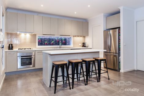 Property photo of 5 Earlsferry Lane Deer Park VIC 3023