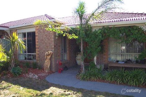 Property photo of 16 Thistlewood Place Cranbourne East VIC 3977