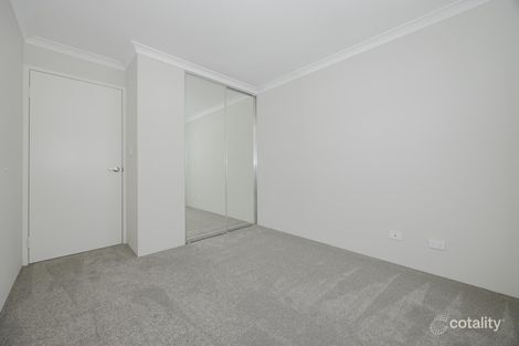 Property photo of 16 Overland Approach Wanneroo WA 6065