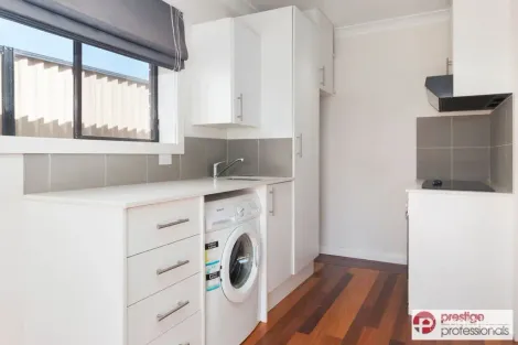 Property photo of 38 Lavington Avenue Chipping Norton NSW 2170