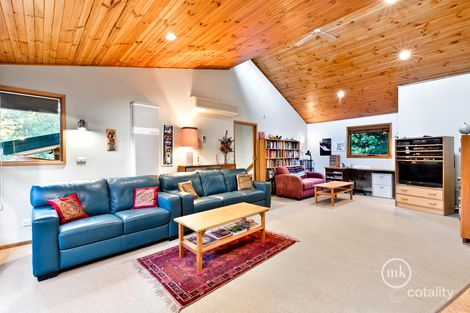 Property photo of 16 View Road Lower Plenty VIC 3093