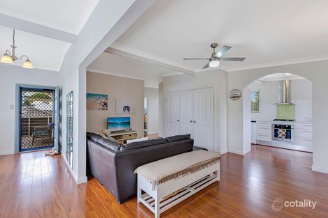 Property photo of 5 Hazel Close Berkeley Vale NSW 2261