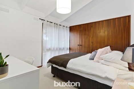 Property photo of 1 Konrad Street Bentleigh East VIC 3165