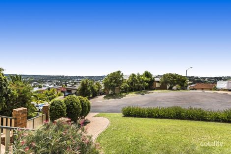 Property photo of 20 Hillview Crescent Macquarie Hills NSW 2285