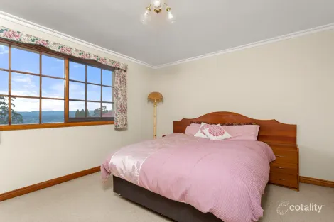 Property photo of 1 Pine Tree Avenue Grindelwald TAS 7277