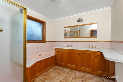 Property photo of 1 Pine Tree Avenue Grindelwald TAS 7277