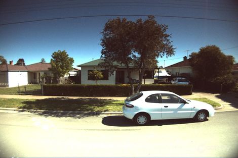 15 Seabeach Pde, North Shore, VIC 3214