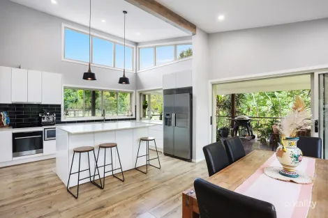 3 Pine Tree Pl, Piggabeen, NSW 2486