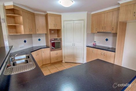 Property photo of 17 Hinchliffe Drive Kearneys Spring QLD 4350
