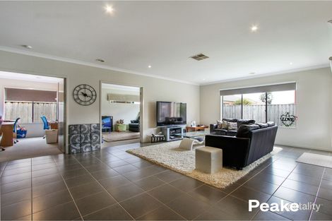 Property photo of 4 Bernly Boulevard Berwick VIC 3806