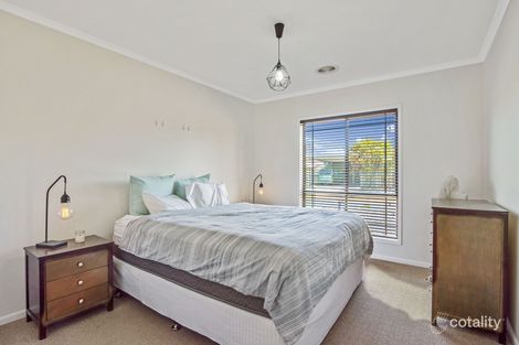 Property photo of 16 Chantelle Court Kangaroo Flat VIC 3555
