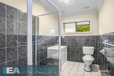 Property photo of 2/2 Robwald Avenue Coniston NSW 2500
