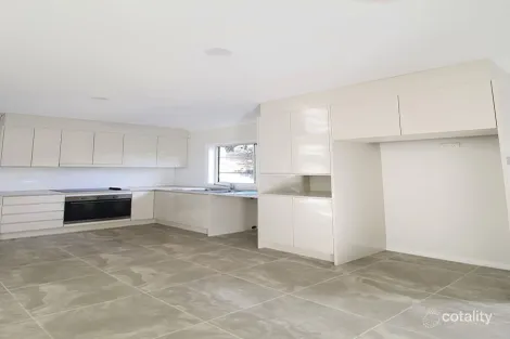 Property photo of 204 North Liverpool Road Green Valley NSW 2168